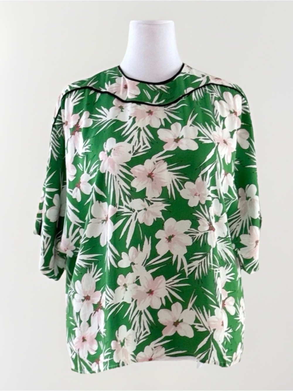 Pari Passu Marni Top Floral Print Blouse Short Sleeve Zip Back‎ Black Piping 20